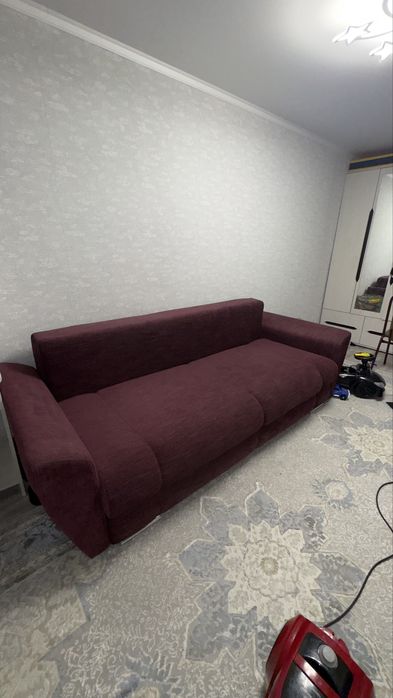Продам диван в хорошем состояний
