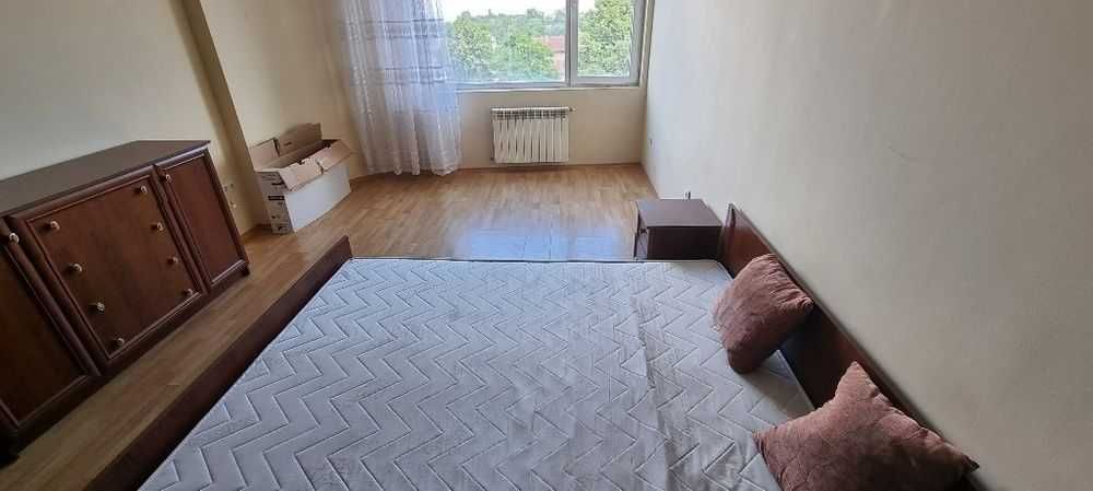 Двустаен имот в Орландовци