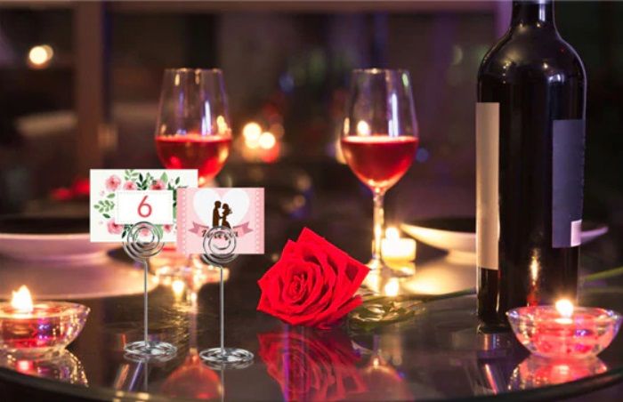 Стойки за табели на маса