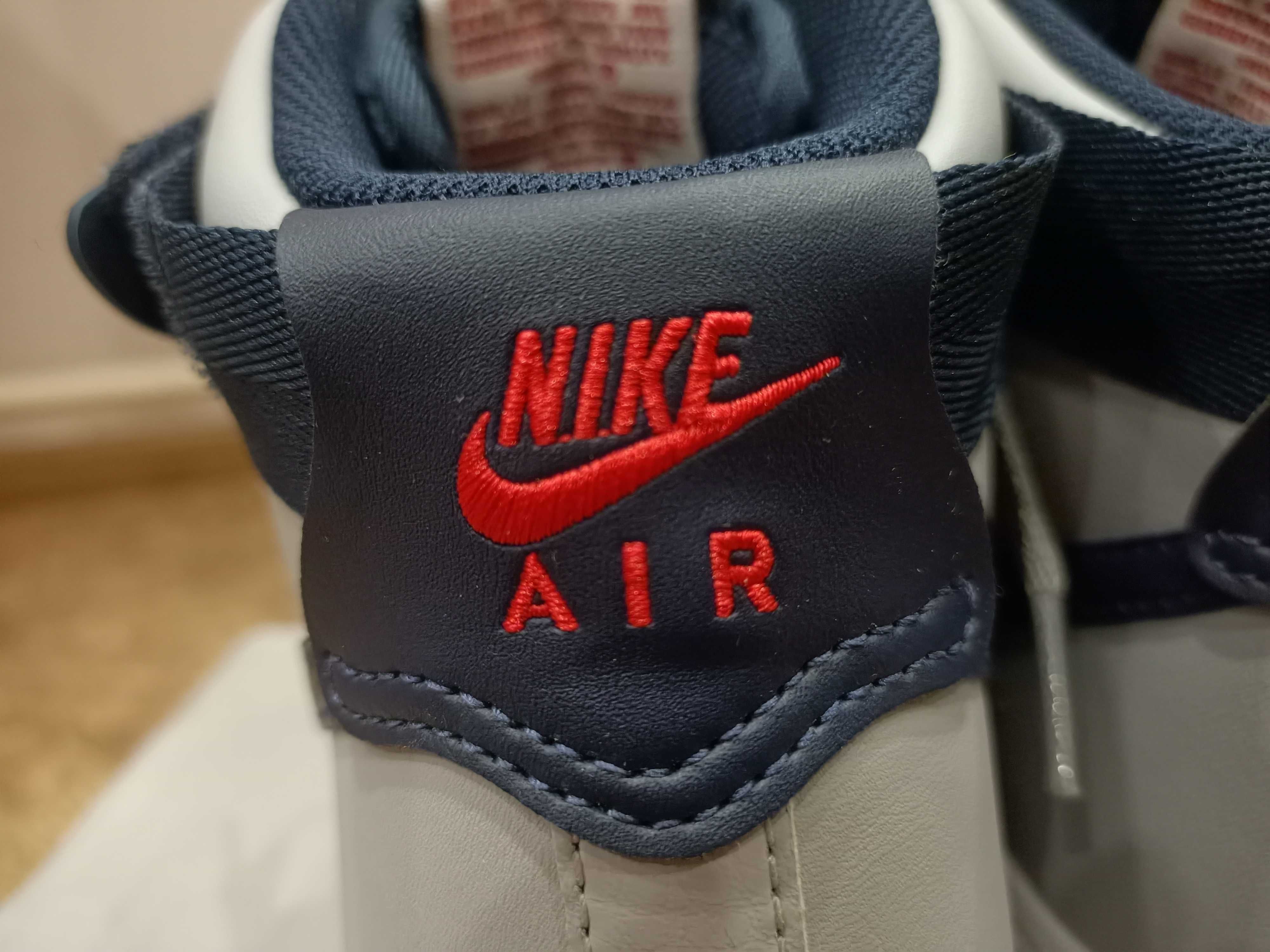 Кроссовки Nike Air Force 1 серого цвета
