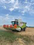 Combina Claas Tucano 320