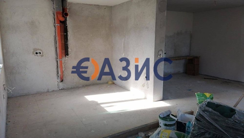 Къща 2-етажна и двор в село Полски Извор, общ. Камено, обл. Бургас,