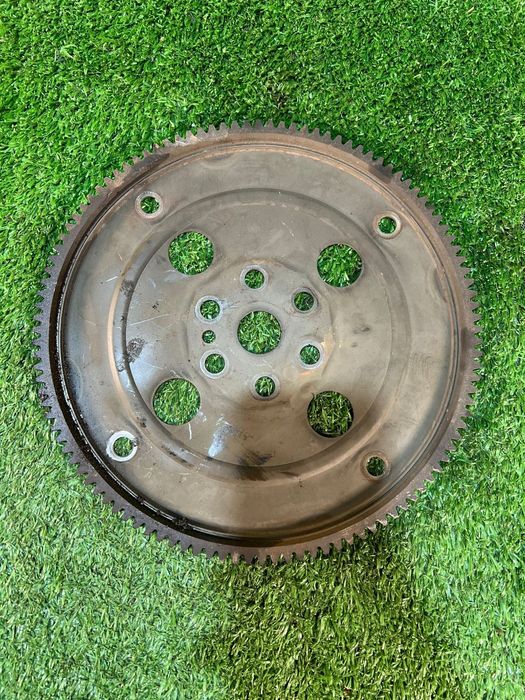 Маховик акпп Мазда птичка ФС 626 FS Mazda  головка коленвал шатун насо