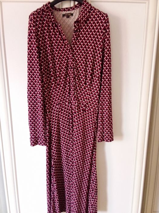 Продам платье длиное