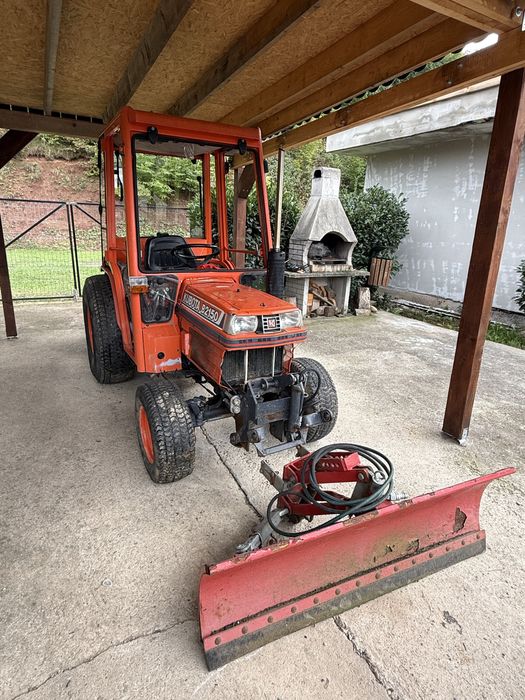 Tractor Kubota 4x4 Blocant 25cp Plus Utilaje