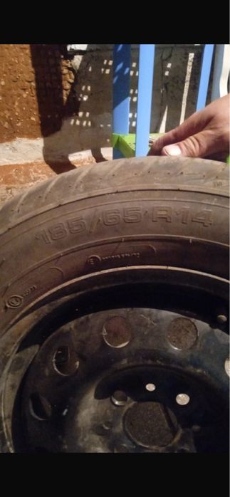 Продам диск с резиной