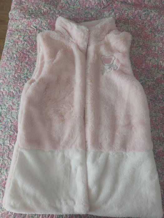 Продава се елек за момиче 152 см