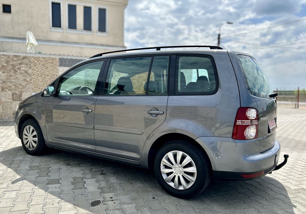 VW Touran 1.4 Benzina/ 140 cp/ 2007