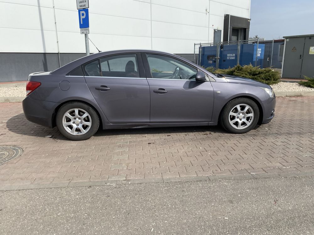 Chevrolet Cruze Model LS