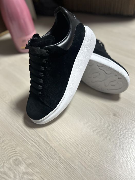 Mcqueen piele 100% , 1/1 cu originalul 42,43,44