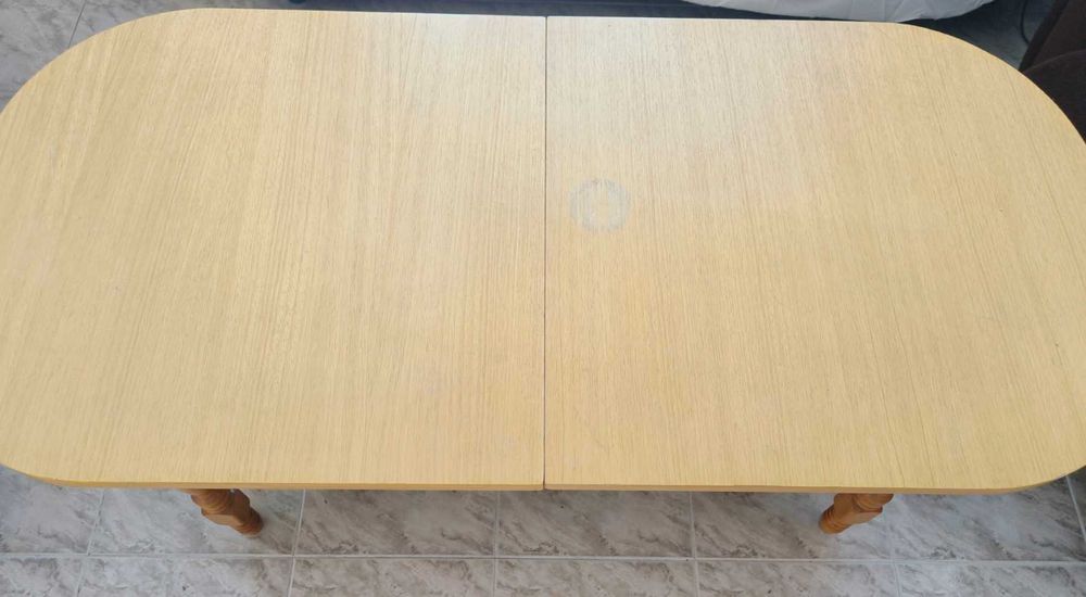 Малка холна маса