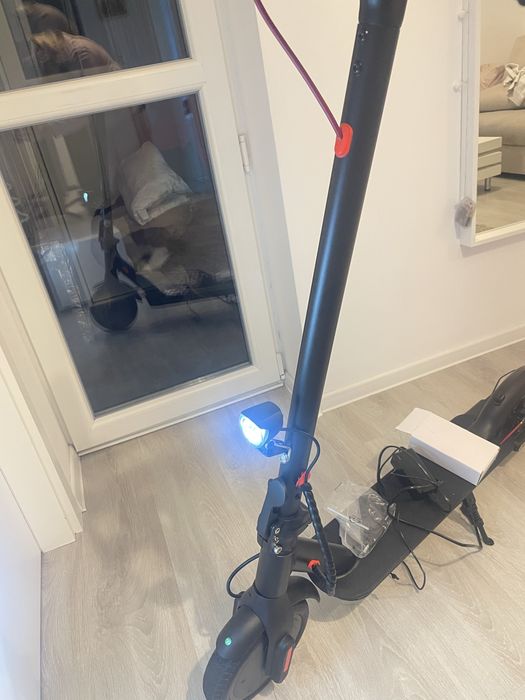 Trotinetă electrică Zamelux P319 – nouă, nefolosită