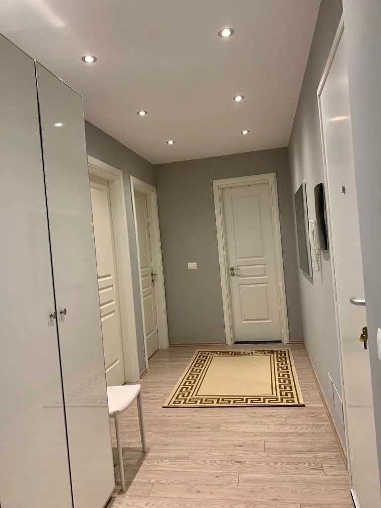 Продава се Тристаен апартамент в София, Надежда 1 - 97 кв.м за 1361 €/кв.м - Снимка #4