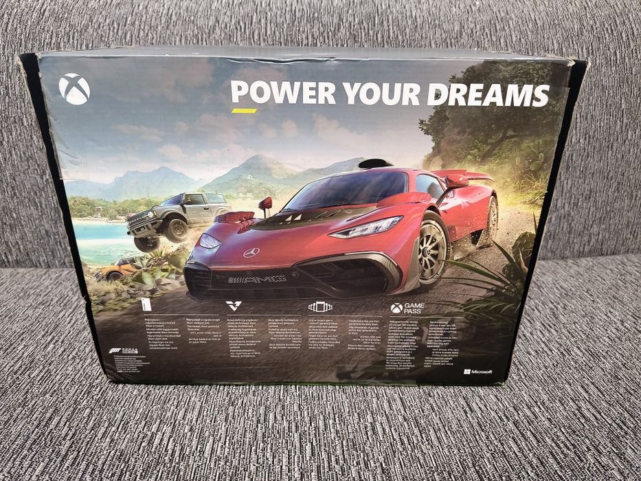 Xbox X 1 TB SSD, два джойстика Xbox series x