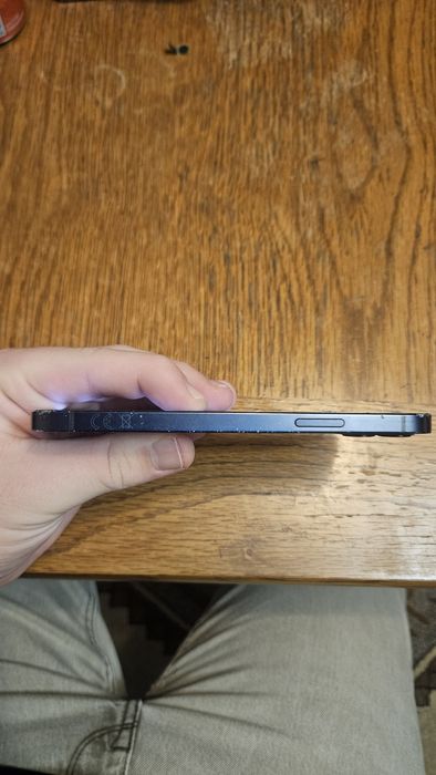 Vand iPhone 12 128Gb