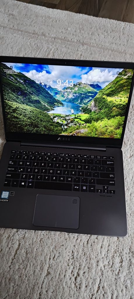 Laptop Asus i5 PENTRU piese