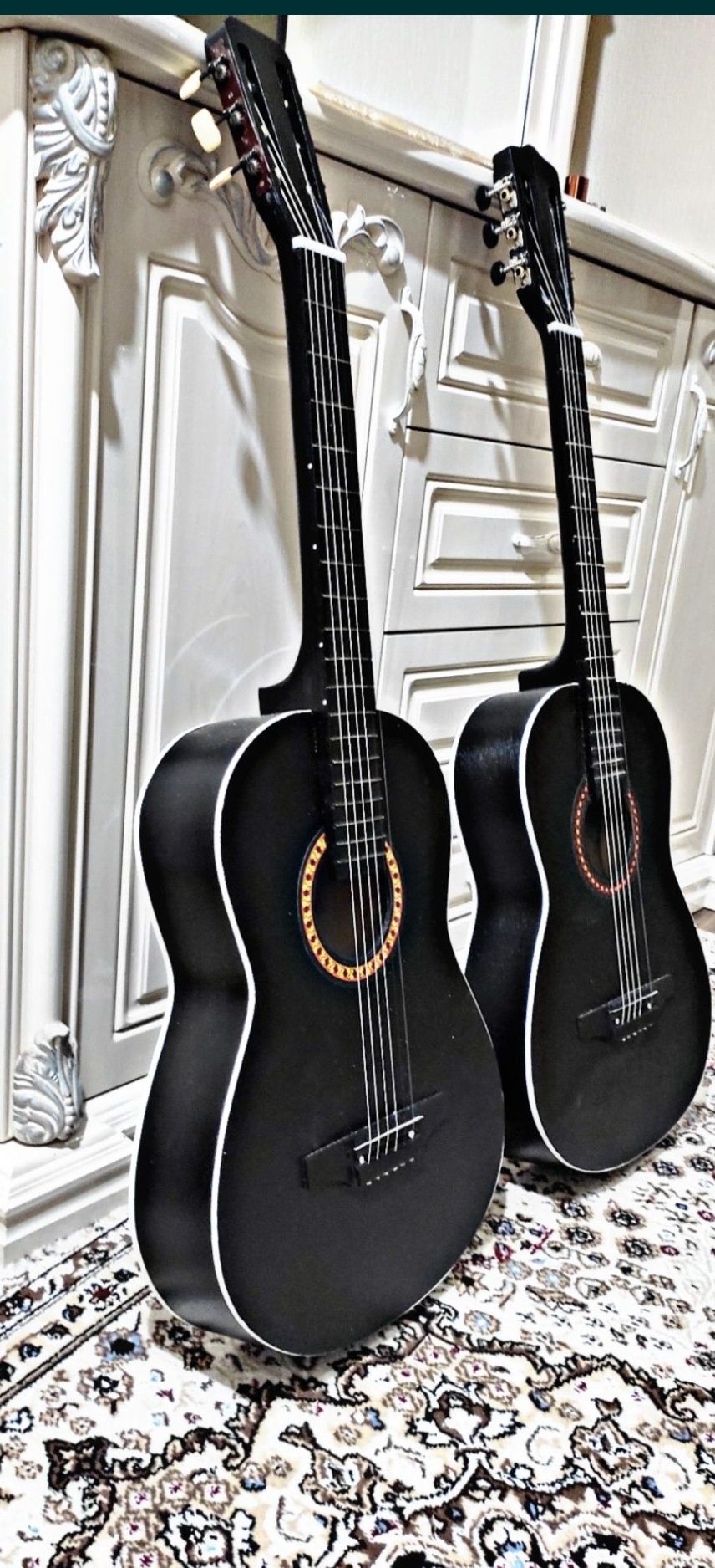 Skidka  Rossiyiskiy. Garantiya. Gitara  + mediator  + dastavka yandeks