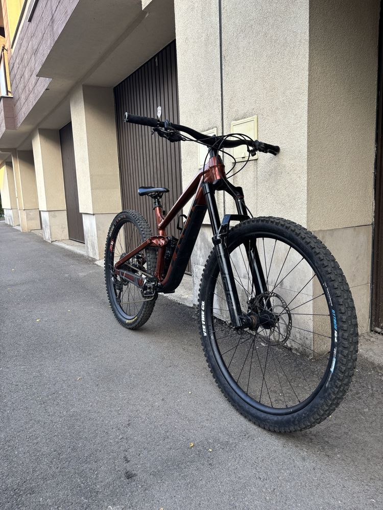 Trek slash 8 2023