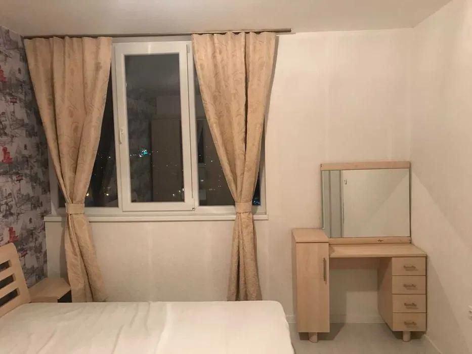 Дава се под наем Двустаен апартамент в Пловдив, Изгрев - 50 кв.м за 306 € - Снимка #2