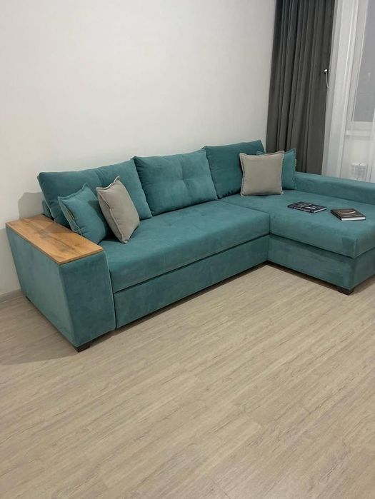 Продам диван угловой Woodline