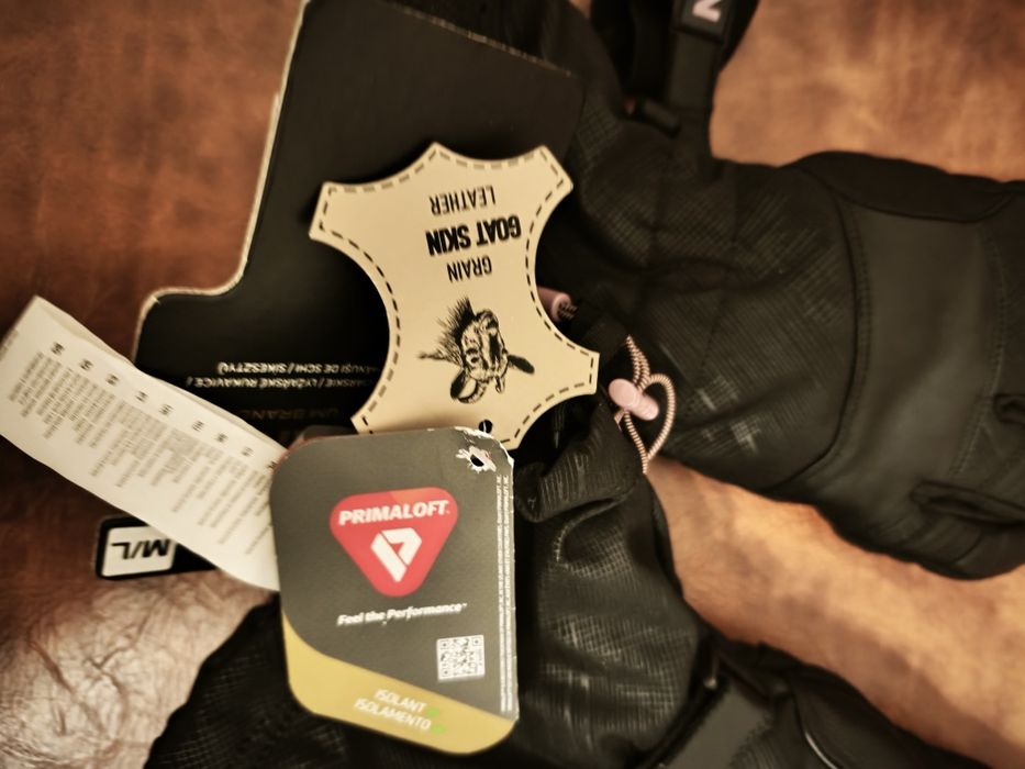 Mănuși noi fitanu de ski