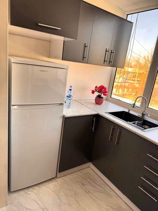 Chilonzor 9 kv  , hamma sharoiti bor , faqat Qizlar va ayollar qoyilad