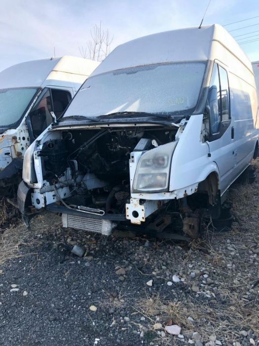Dezmembrez Ford Transit 2007 - 2012, motor 2.2 , 2.4 , usa stanga, etc