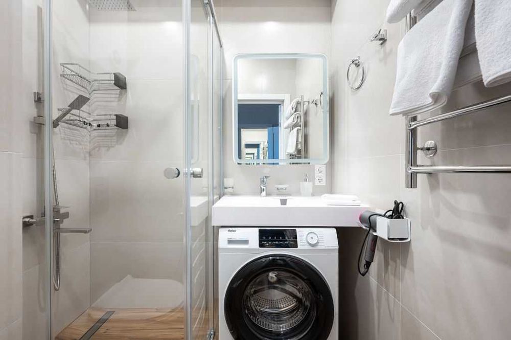 Сдается студия на левом берегу.