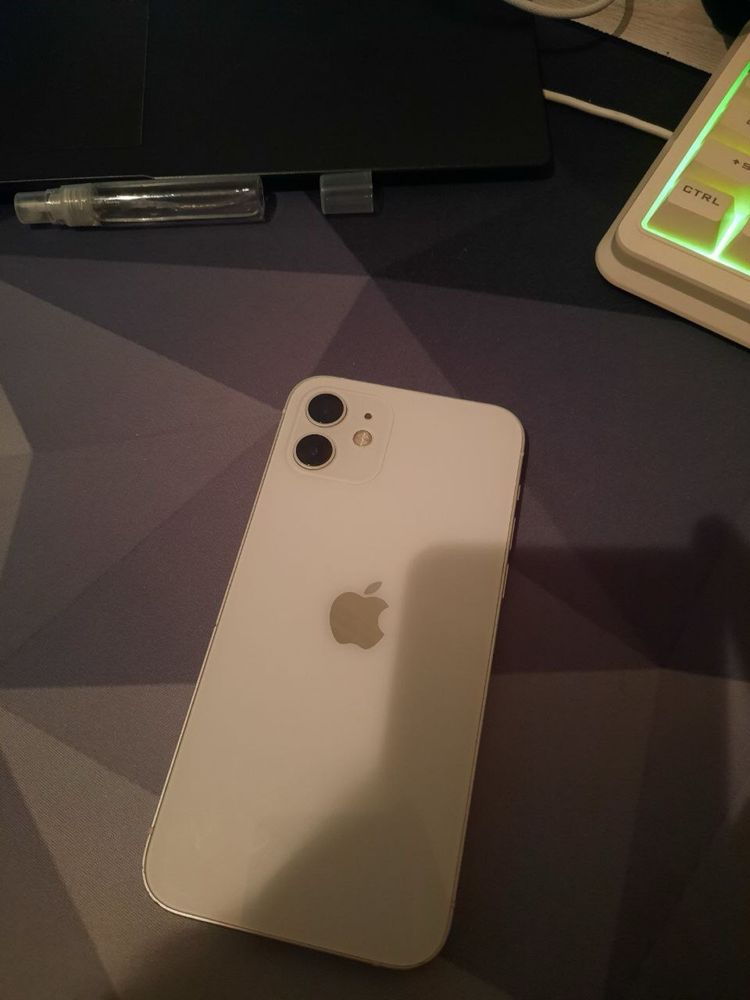 Продаеться iphone12 продаеться iphone 12