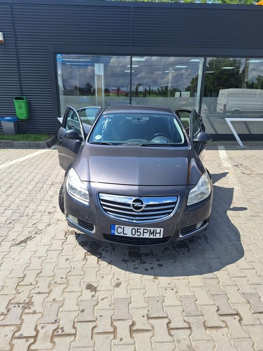 OPEL INSIGNIA, an fabricație 2010, stare buna, unic proprietar