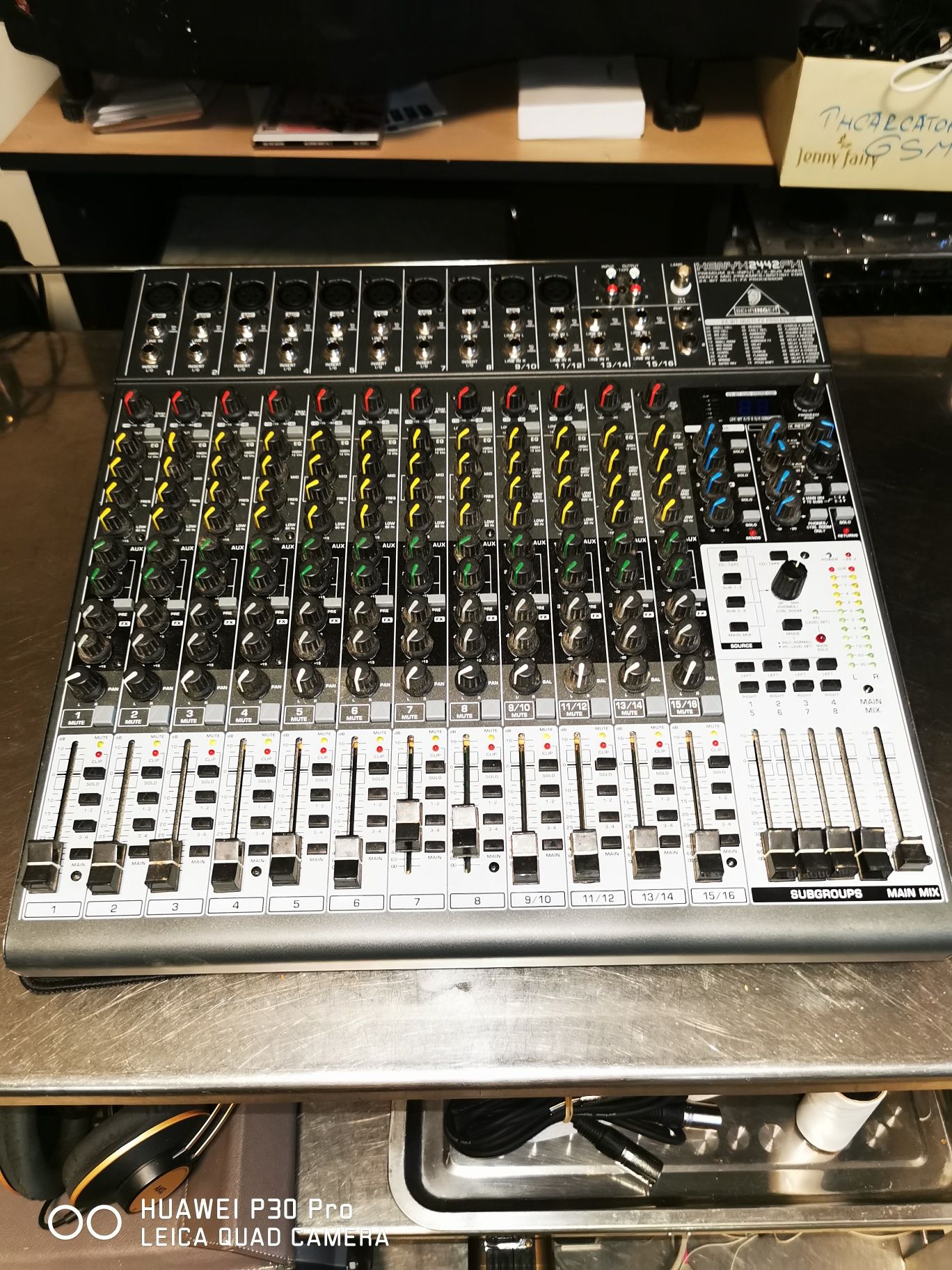 Mixer Behringer Xenyx 2442 Fx