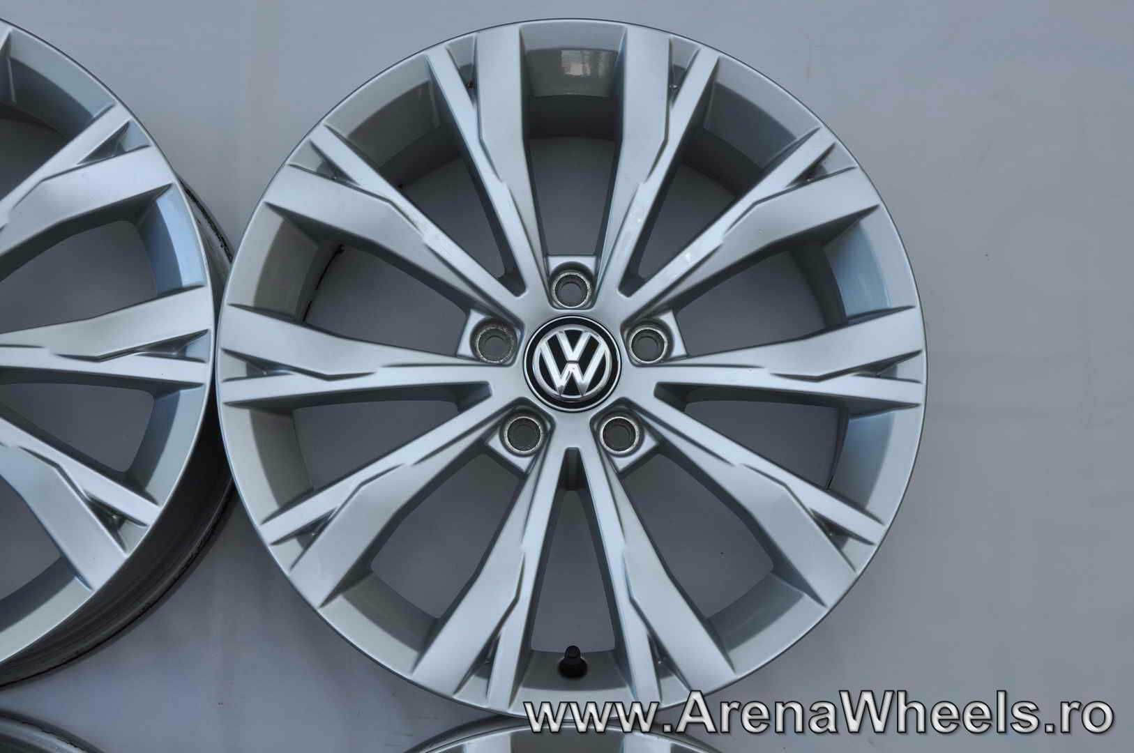 Jante Noi 17 inch Originale Volkswagen Tiguan 2 5NA 2016-20** Montana