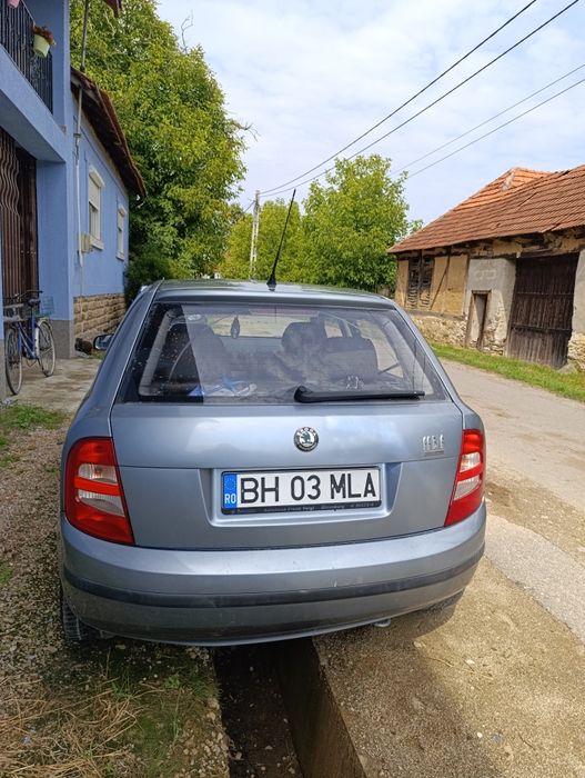 Vând Skoda Fabia