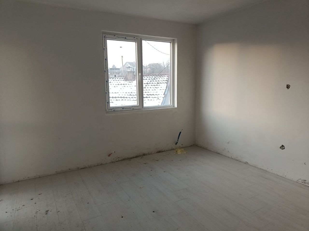 Продава се Къща в с. Средногорово, Област Стара Загора - 250 кв.м за 640 €/кв.м - Снимка #13