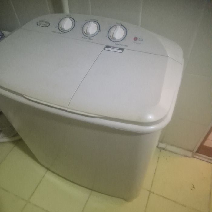 Продам стиральную машину полуавтомат