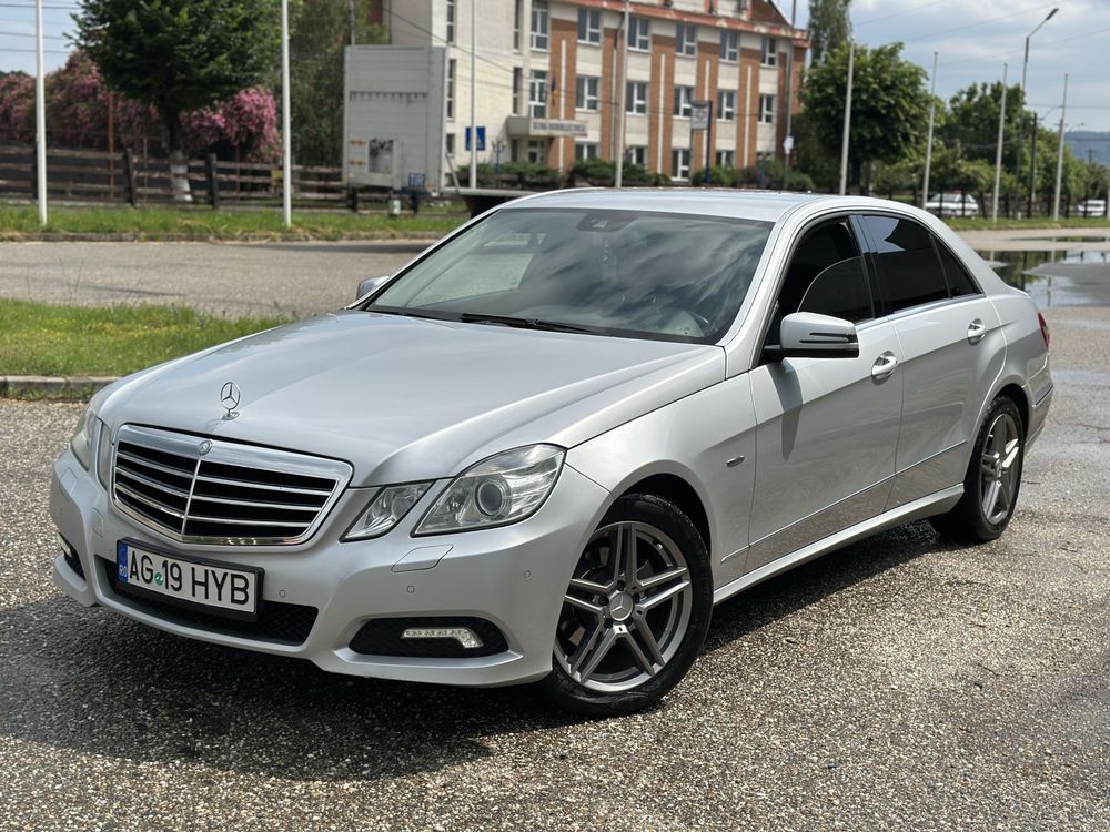 Mercedes E220 • Euro 5 • Avantgarde • Cutie Automată