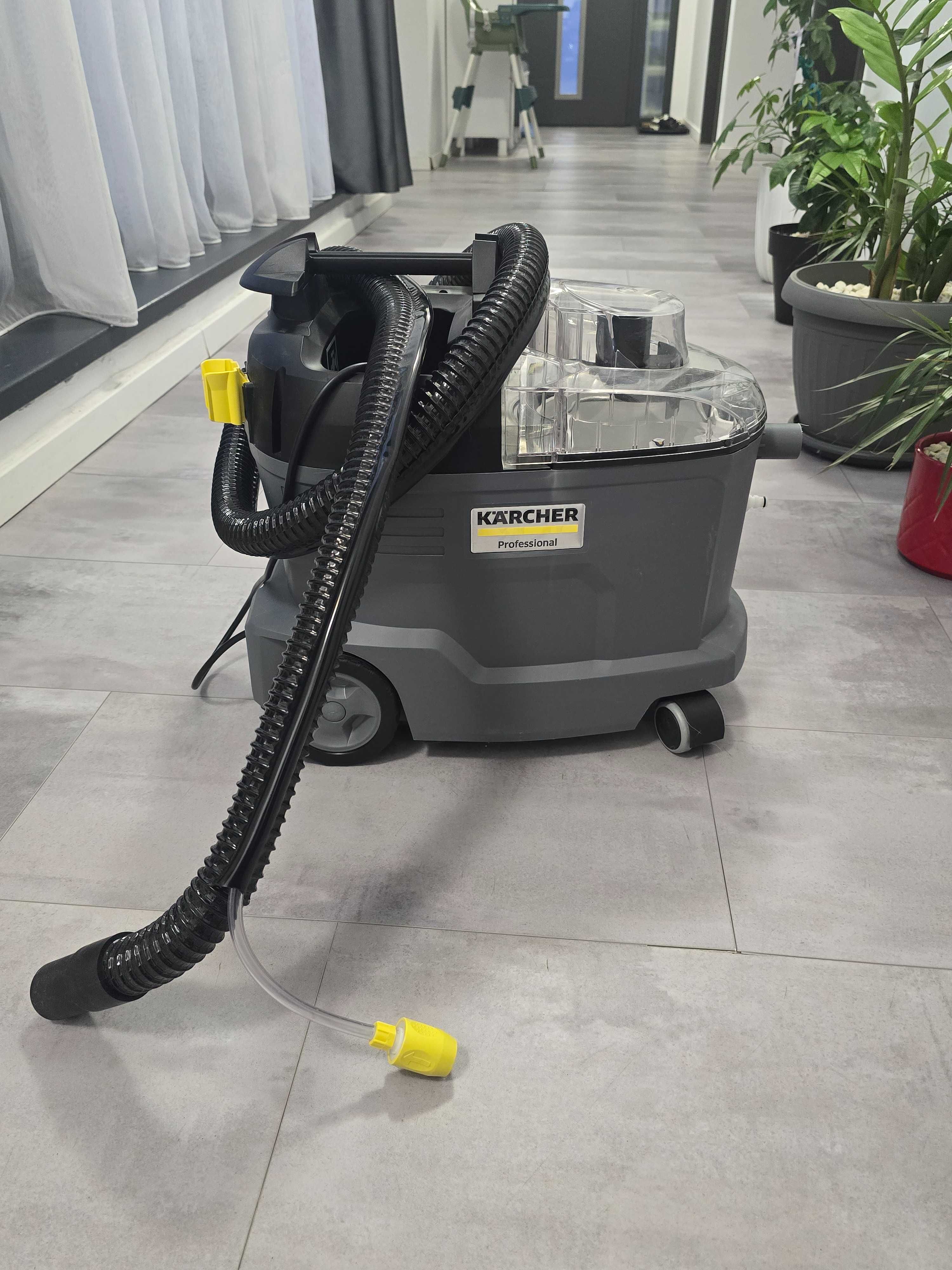 Aspirator profesional KARCHER