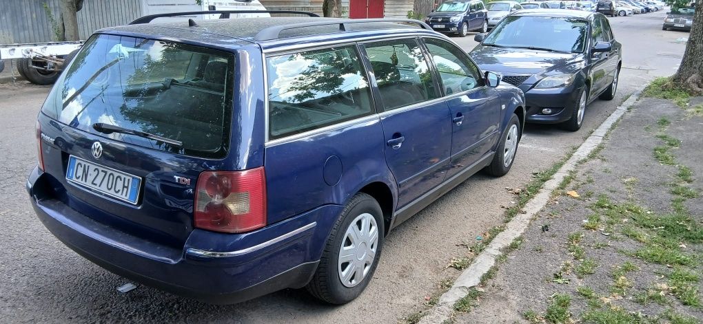 Vând vw pasat 1,9 tdi