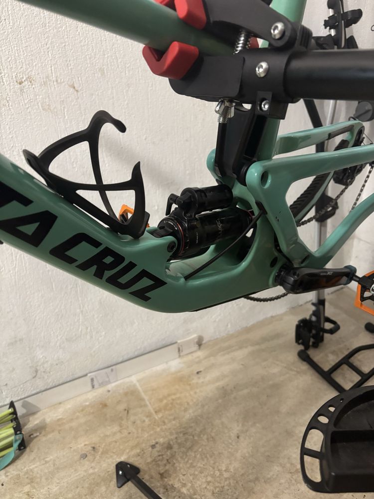 Sanata Cruz Bulr & Megatower V1 2019, L size