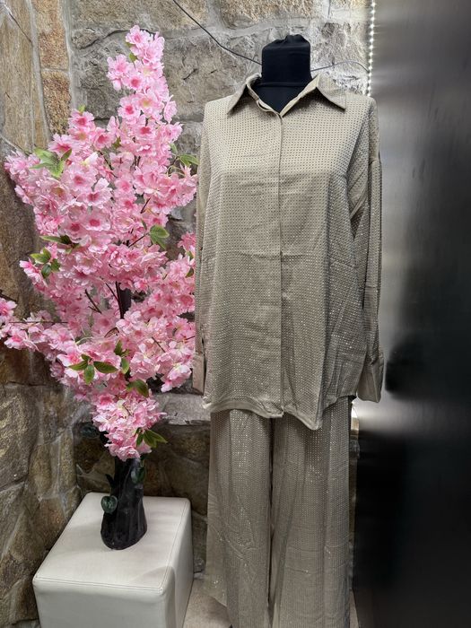 Сатенен комплект с камъчета