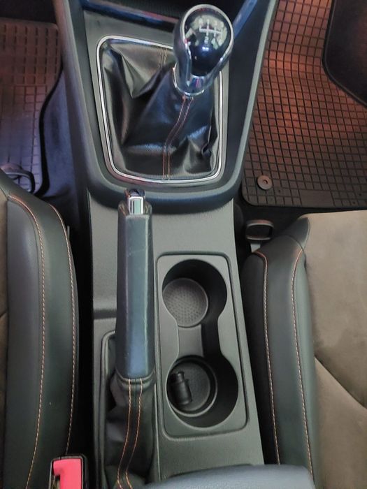 Seat Leon  2015  x princes
