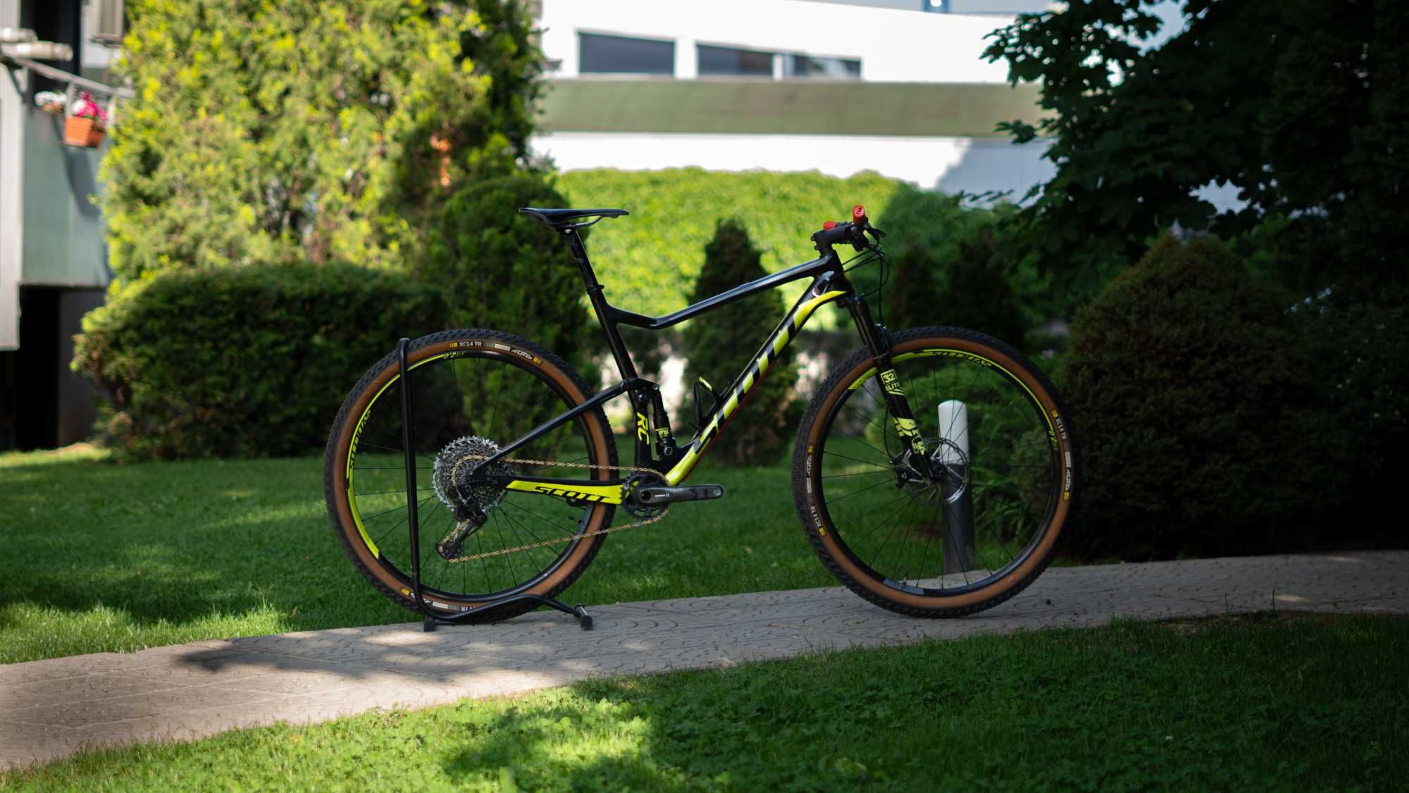 Scott Spark RC 900 Carbon – 9.8 кг XC колело със Sram X01