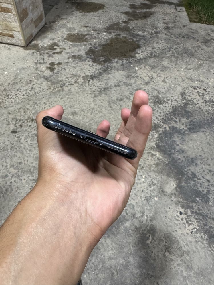 iPhone SE 2020 SOTILADI