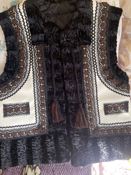 Bundite de copii și adulti disponibile sau pe comanda