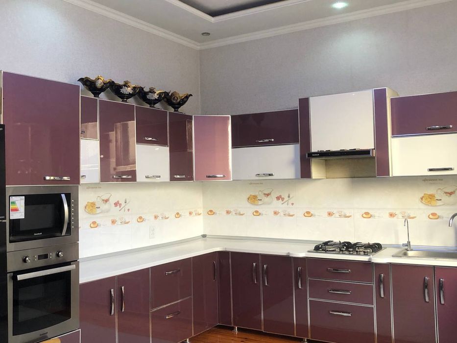 Oshxona ideal holatda original granitdan qilingan texnikalari bilan