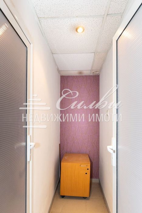 Продава се МАГАЗИН в централната част на града