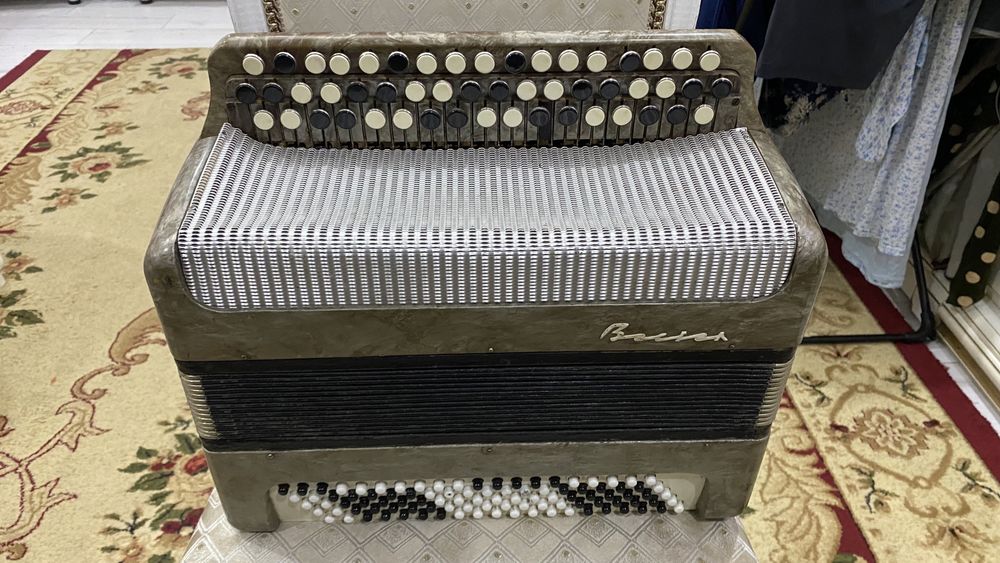 Продам баян, или амбен баш на баш