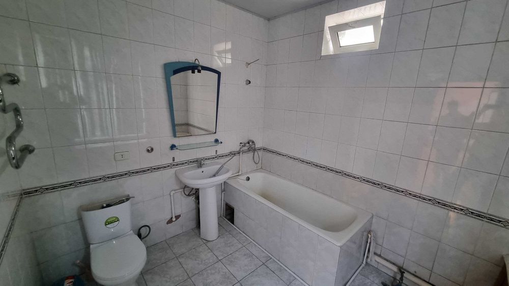 Охунбобоев 8 соток 2 этажли уй СРОЧНО!