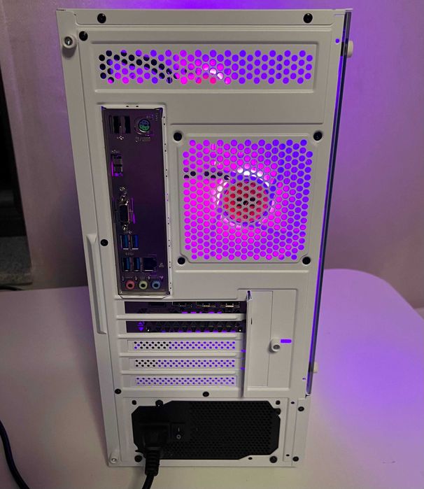 OFERTA PC Gaming i7 11700KF 32Gb RTX 5060 WIFI Cs2 Fortnite Fivem Gta5