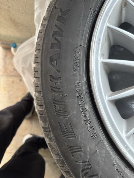 Зимни гуми с джанти 205/60/R60 Dot24 Firestone